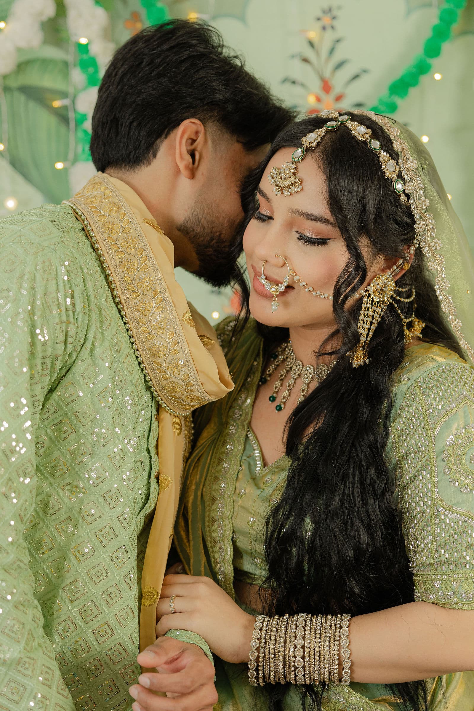 Mahin & Amana Holud, photo 2